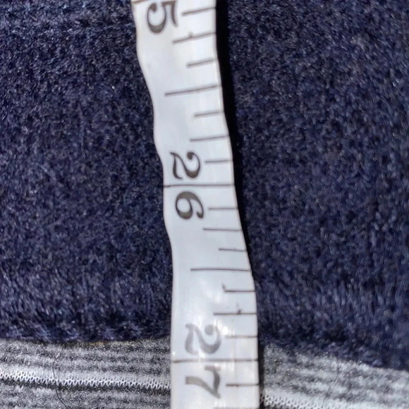 Vintage L.L. Bean Navy 100  percent Wool Blazer - Picture 10 of 12